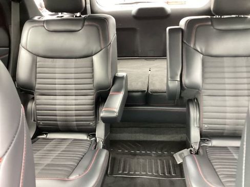 Used 2025 Ford Explorer ST-Line w/ Premium Package RWD image 21