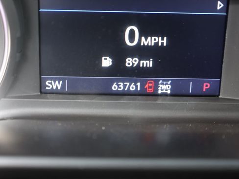 Used 2021 Chevrolet Silverado 2500 LT AWD/4WD image 13