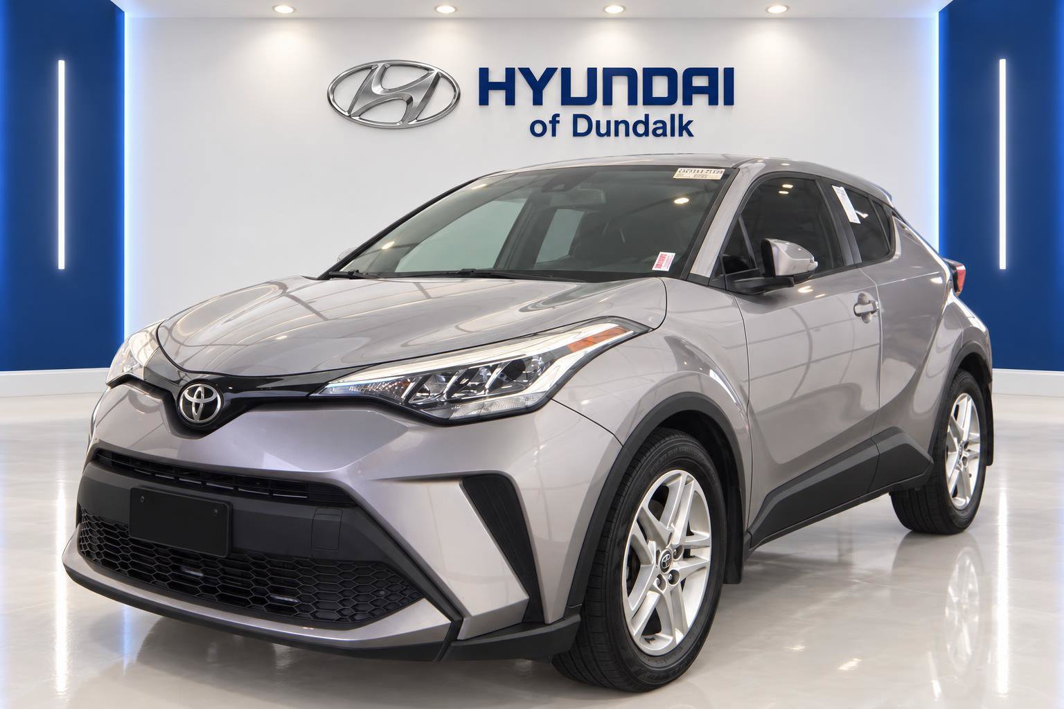Used 2020 Toyota C-HR LE FWD image 1