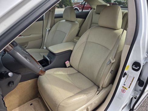 Used 2012 Lexus ES 350 FWD image 6