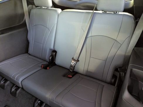 Used 2024 Buick Enclave Essence w/ Sport Touring Edition image 17