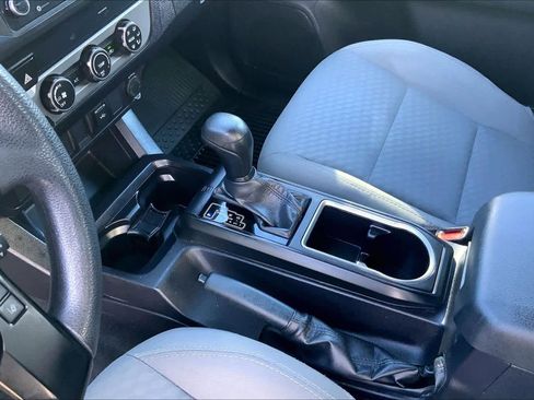 Used 2021 Toyota Tacoma SR image 16