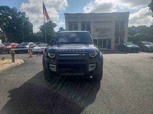 Used 2020 Land Rover Defender 110 image 2