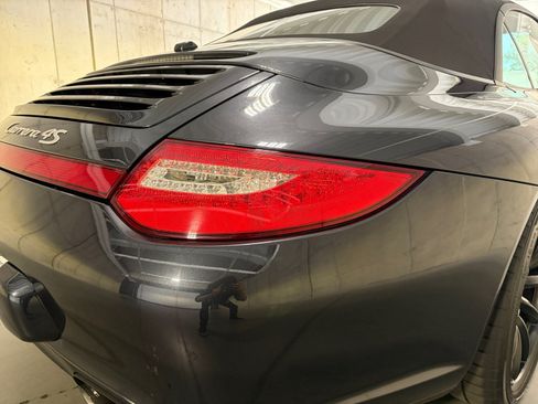 Used 2011 Porsche 911 Carrera 4S AWD/4WD image 15