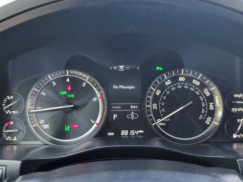 Used 2017 Lexus LX 570 4WD w/ Luxury Package image 8