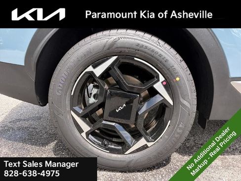 New 2026 Kia Sportage EX AWD/4WD image 30