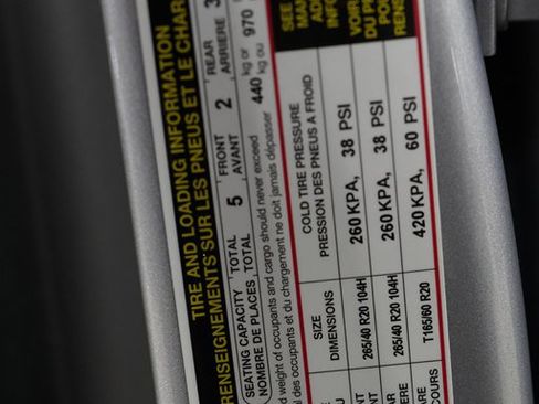 Used 2024 Audi A8 L 3.0T w/ Executive Package AWD/4WD image 34
