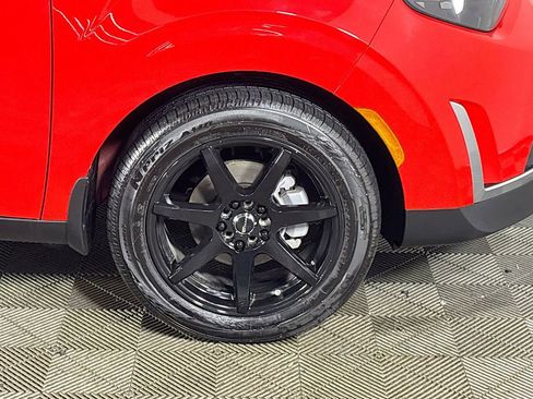 Used 2025 Kia Soul EX image 24