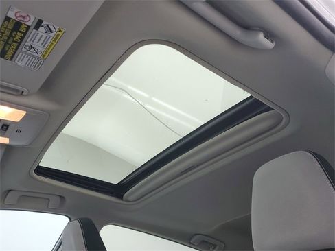 Used 2016 Toyota RAV4 XLE image 20