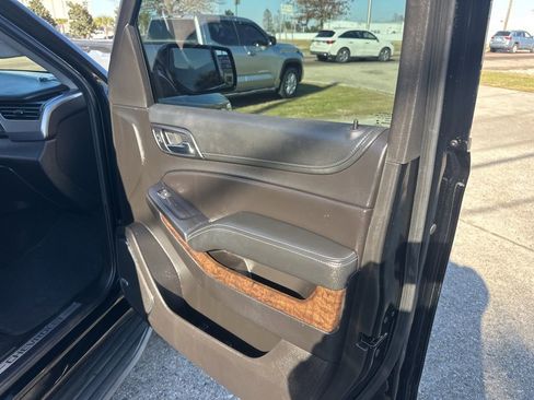 Used 2017 Chevrolet Tahoe LT w/ LT Midnight Edition image 11