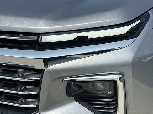 Used 2026 Chevrolet Traverse LT FWD image 11