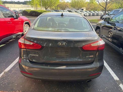 Used 2016 Kia Forte EX w/ EX Premium Package image 6