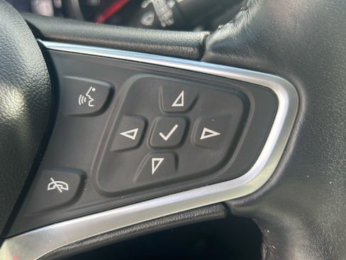 Used 2022 Chevrolet Equinox LT image 24