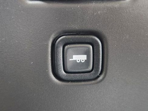 Used 2025 Chevrolet Express 3500 w/ Power Convenience Package image 22