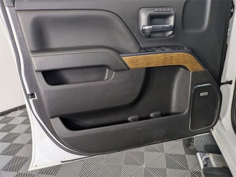 Used 2019 Chevrolet Silverado 2500 LTZ w/ Duramax Plus Package image 10