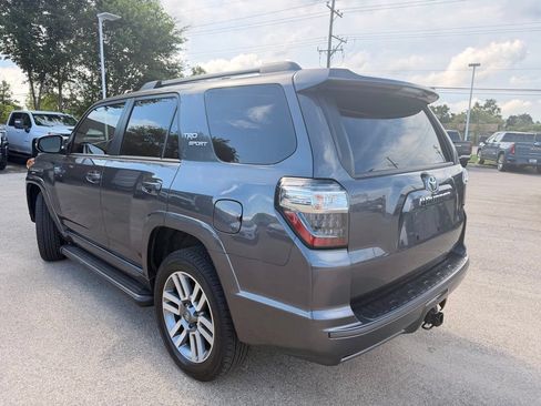 Used 2022 Toyota 4Runner TRD Sport w/ Technology Package AWD/4WD image 8
