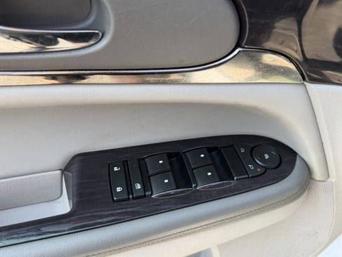 Used 2017 Buick Enclave Convenience FWD image 15