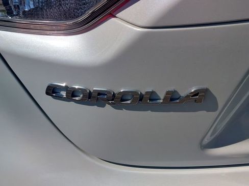 Used 2024 Toyota Corolla LE image 29
