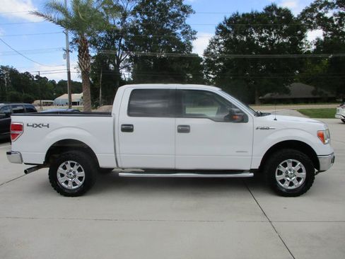 Used 2014 Ford F150 XLT w/ Equipment Group 302A Luxury AWD/4WD image 9