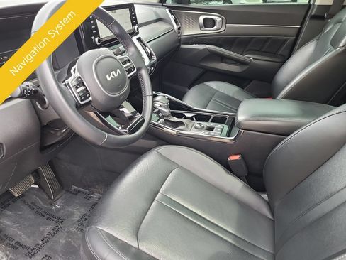 Certified 2022 Kia Sorento SX AWD/4WD image 9