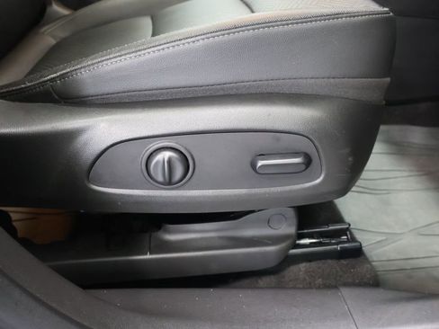 Used 2020 Buick Encore GX Essence w/ Experience Buick Package AWD/4WD image 22