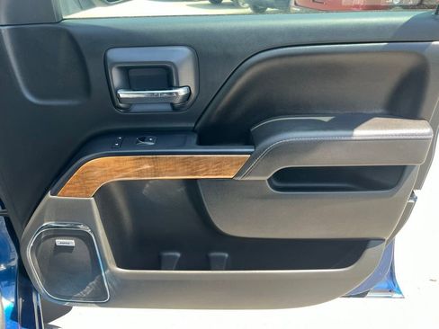 Used 2017 Chevrolet Silverado 1500 LTZ w/ LTZ Plus Package AWD/4WD image 26