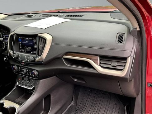 Used 2019 GMC Terrain Denali w/ Advanced Safety Package AWD/4WD image 28