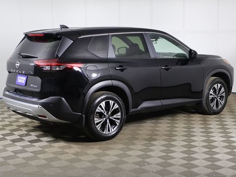 Used 2023 Nissan Rogue SV AWD/4WD image 8