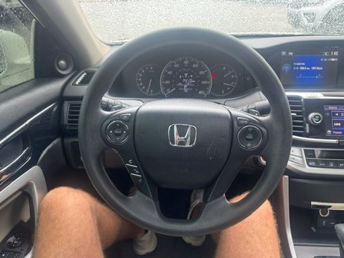 Used 2014 Honda Accord EX image 10