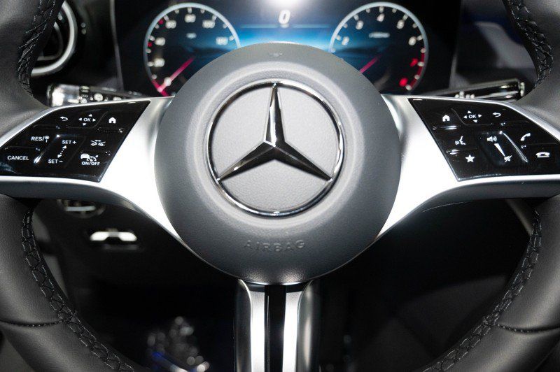 New 2027 Mercedes-Benz GLC 300 image 23