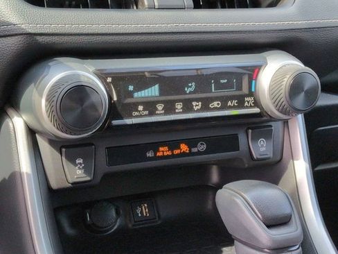 Certified 2025 Toyota RAV4 LE AWD/4WD image 14