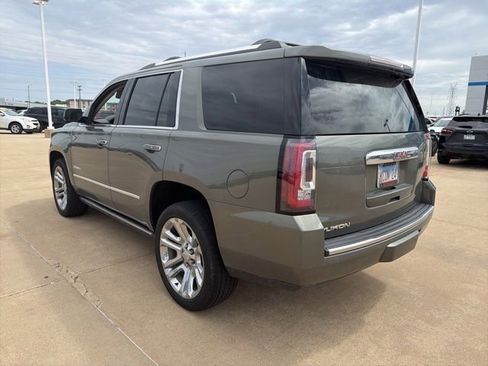 Used 2017 GMC Yukon Denali w/ Open Road Package AWD/4WD image 4
