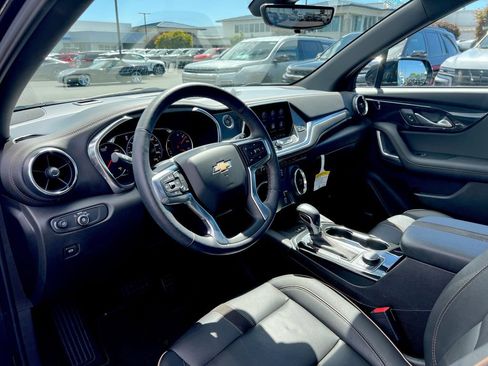 Used 2019 Chevrolet Blazer Premier w/ Sun and Wheels Package AWD/4WD image 10
