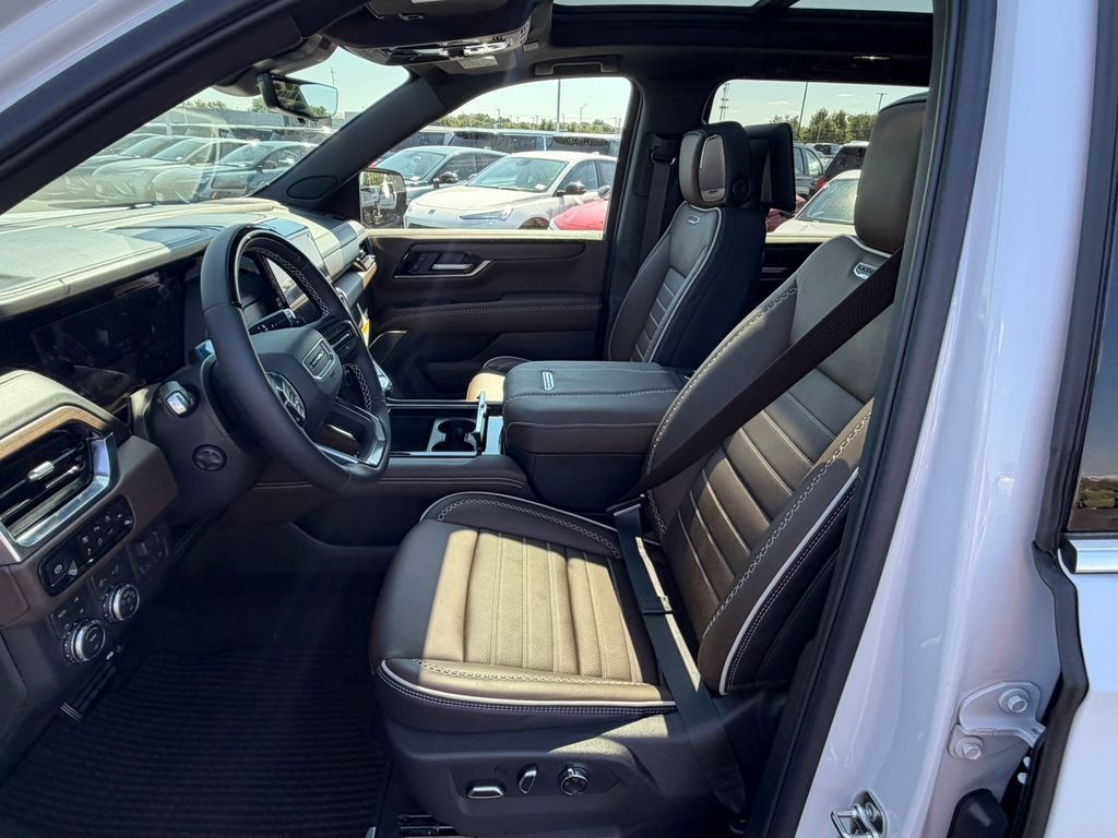New 2026 GMC Yukon XL Denali Ultimate AWD/4WD image 30