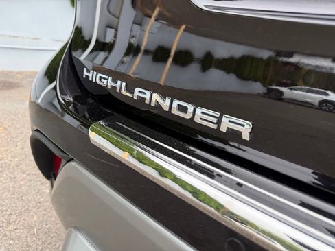 Used 2021 Toyota Highlander Platinum AWD/4WD image 8