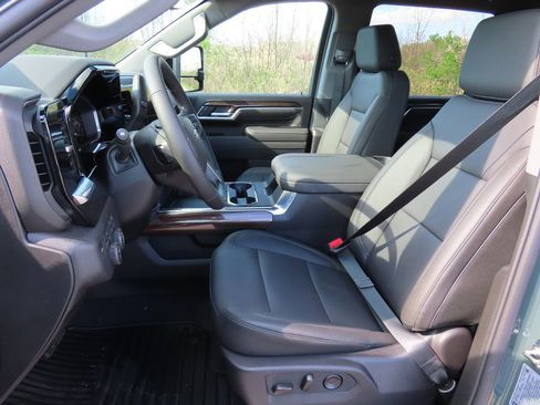 New 2026 Chevrolet Silverado 3500 LT w/ Trail Boss Package AWD/4WD image 25
