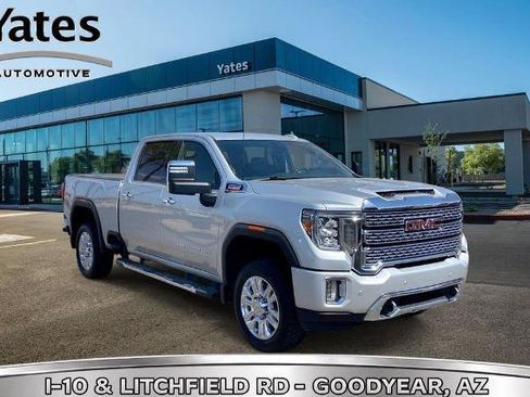 Used 2020 GMC Sierra 2500 Denali w/ Technology Package AWD/4WD image 1
