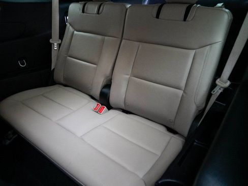 Used 2023 Ford Explorer Limited AWD/4WD image 25