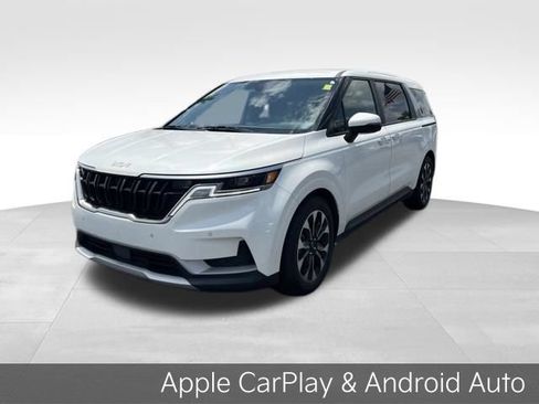 Certified 2024 Kia Carnival EX FWD image 4