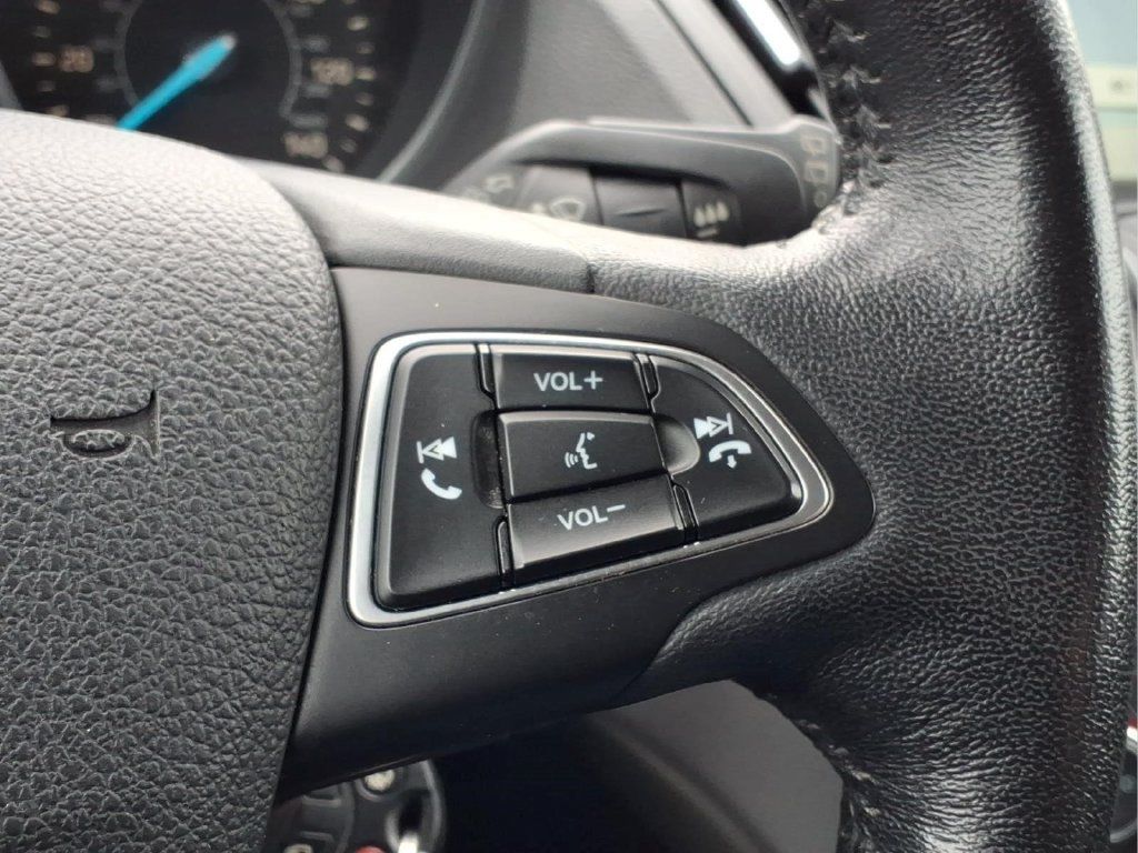 Used 2018 Ford Escape SEL FWD image 25
