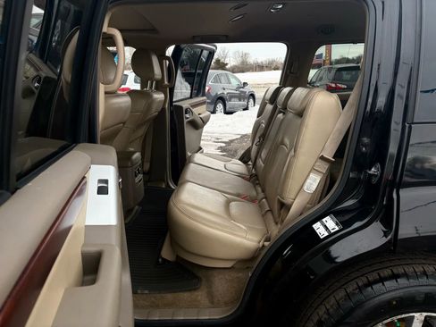 Used 2009 Nissan Pathfinder LE w/ Navigation Pkg image 16