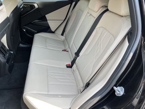 Used 2025 BMW X3 xDrive30i AWD/4WD image 18