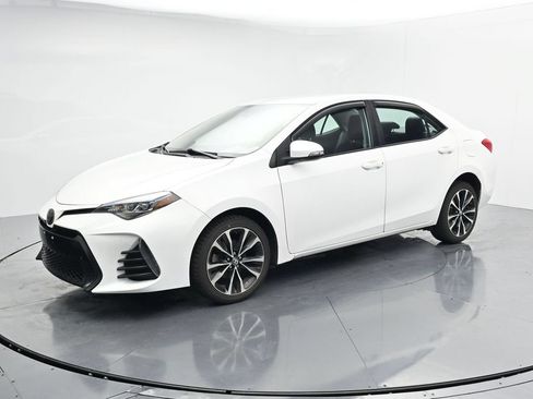 Used 2019 Toyota Corolla SE FWD image 4