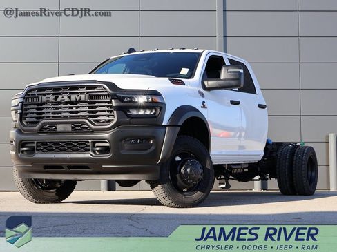 New 2026 RAM 5500 Tradesman w/ Safety Group AWD/4WD image 1