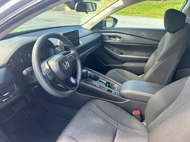 Used 2026 Honda Accord SE image 11