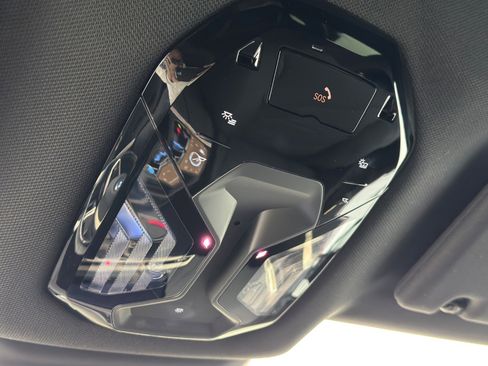 Used 2022 BMW iX xDrive50 w/ Sport Package image 33