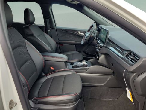 New 2025 Ford Escape ST-Line w/ Tech Pack #1 image 30