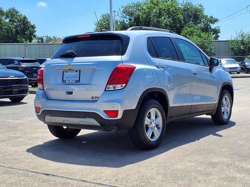 Used 2022 Chevrolet Trax LT w/ Driver Confidence Package AWD/4WD image 7