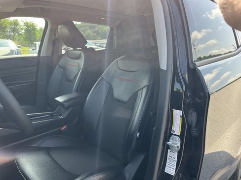 Used 2022 Jeep Compass Trailhawk w/ Sun and Sound Group AWD/4WD image 29