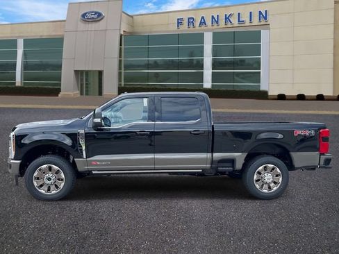 New 2026 Ford F350 King Ranch w/ FX4 Off-Road Package AWD/4WD image 4
